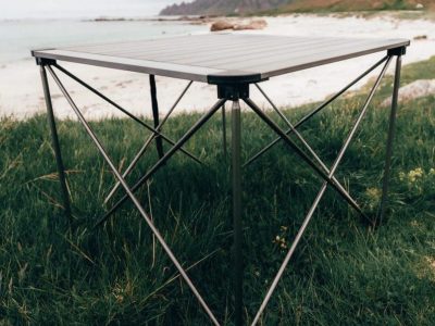 Turbord ved stranda i Lofoten