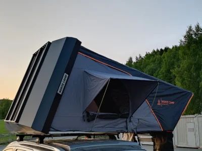 Romsdalen 2.0 PRO – åpent taktelt med vindu og forlengelse.