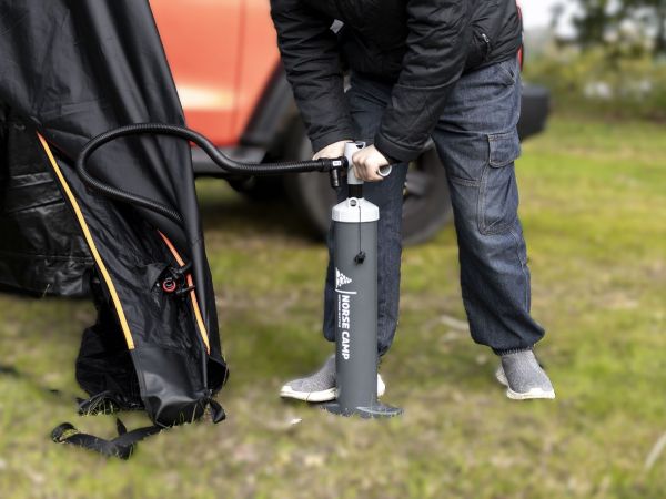 Visuell fremstilling av hvordan pumpen til sheltair brukes