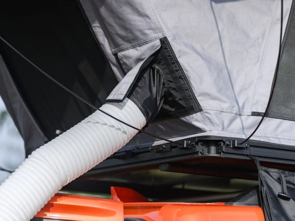 Dovre PRO taktelt med detaljbilde av varmluft gjennomføring.