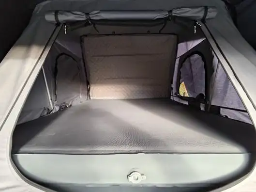 tykk madrass i taktelt