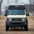 Frontvisning av Suzuki Jimny med Norse Camp Romsdalen 3.0 taktelt